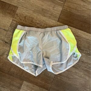 Active Shorts Grey and Neon yellow build in bottoms
